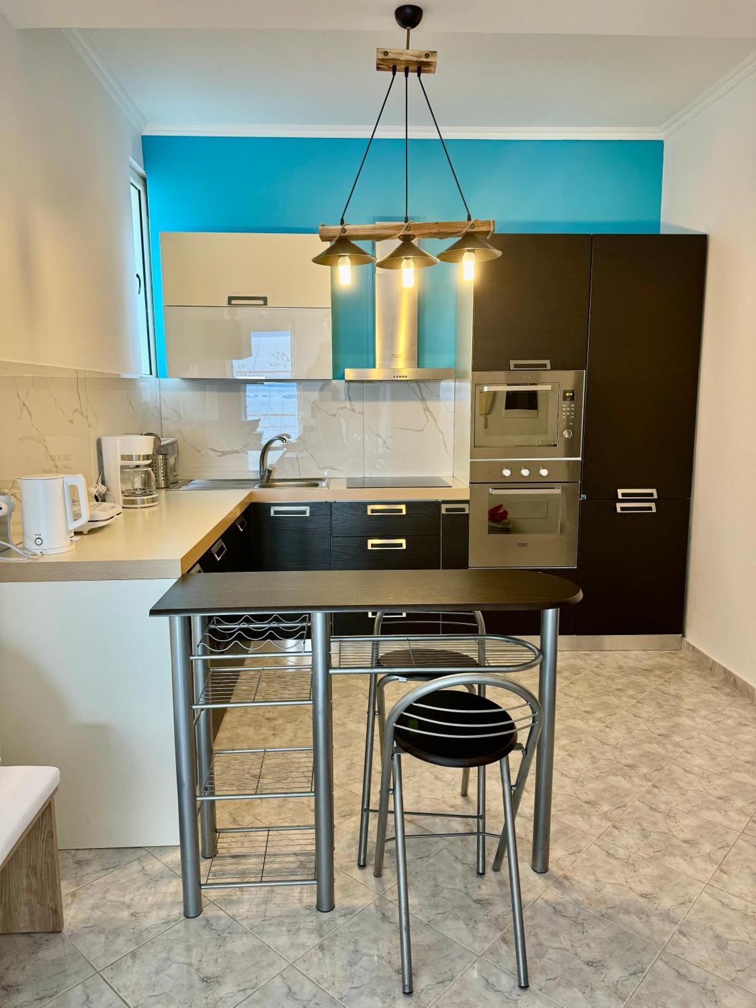Comfy Blue Sarande Apartment Ngoại thất bức ảnh