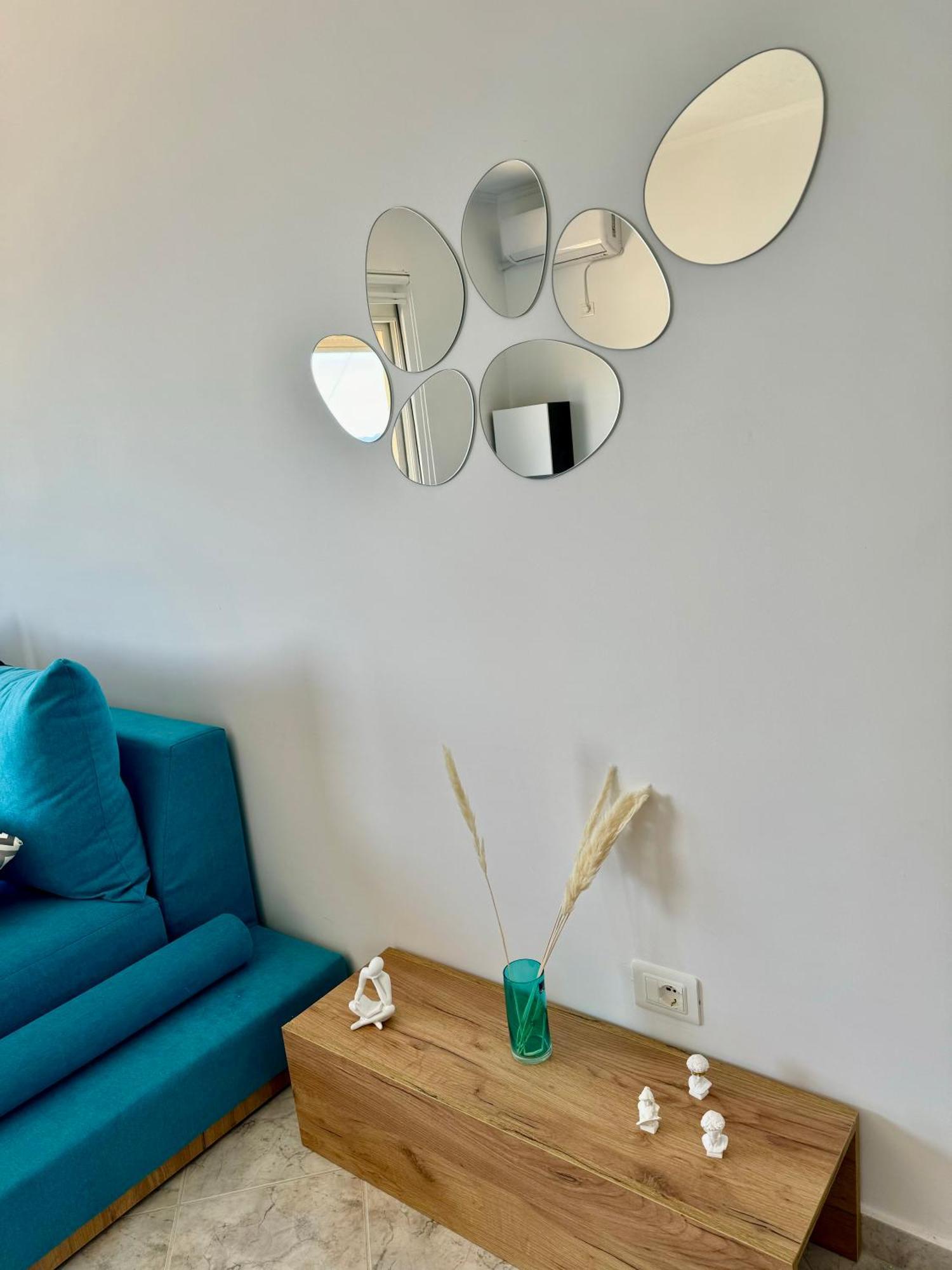 Comfy Blue Sarande Apartment Ngoại thất bức ảnh